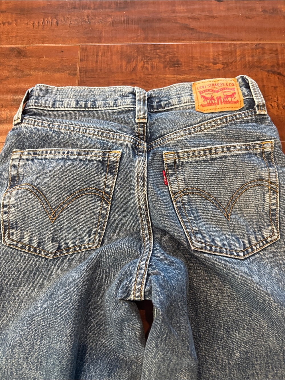 Levi's Jeans ‘94 Baggy Wide Leg, Size 25, Like New! - Picture 8 of 14